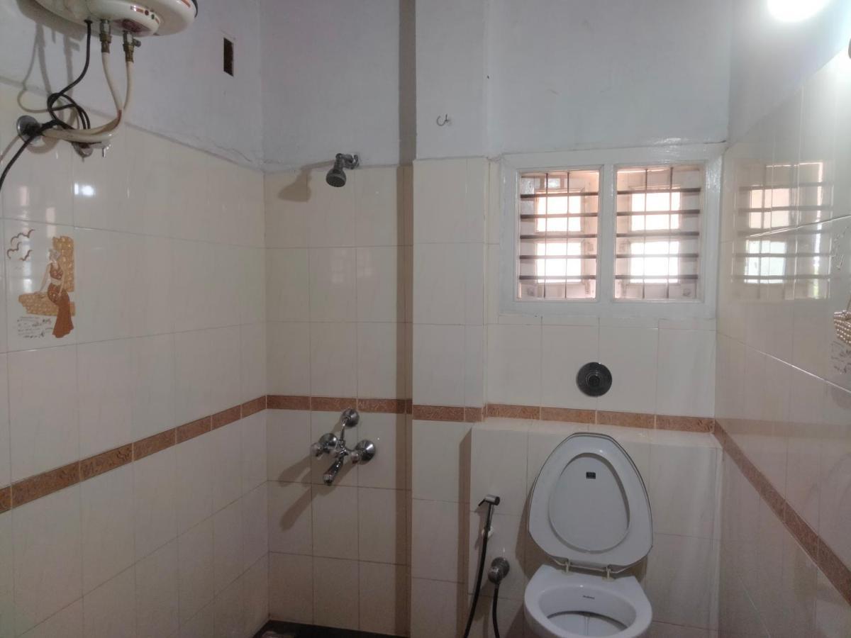 Prashanth Family Homestay Madikeri Bagian luar foto