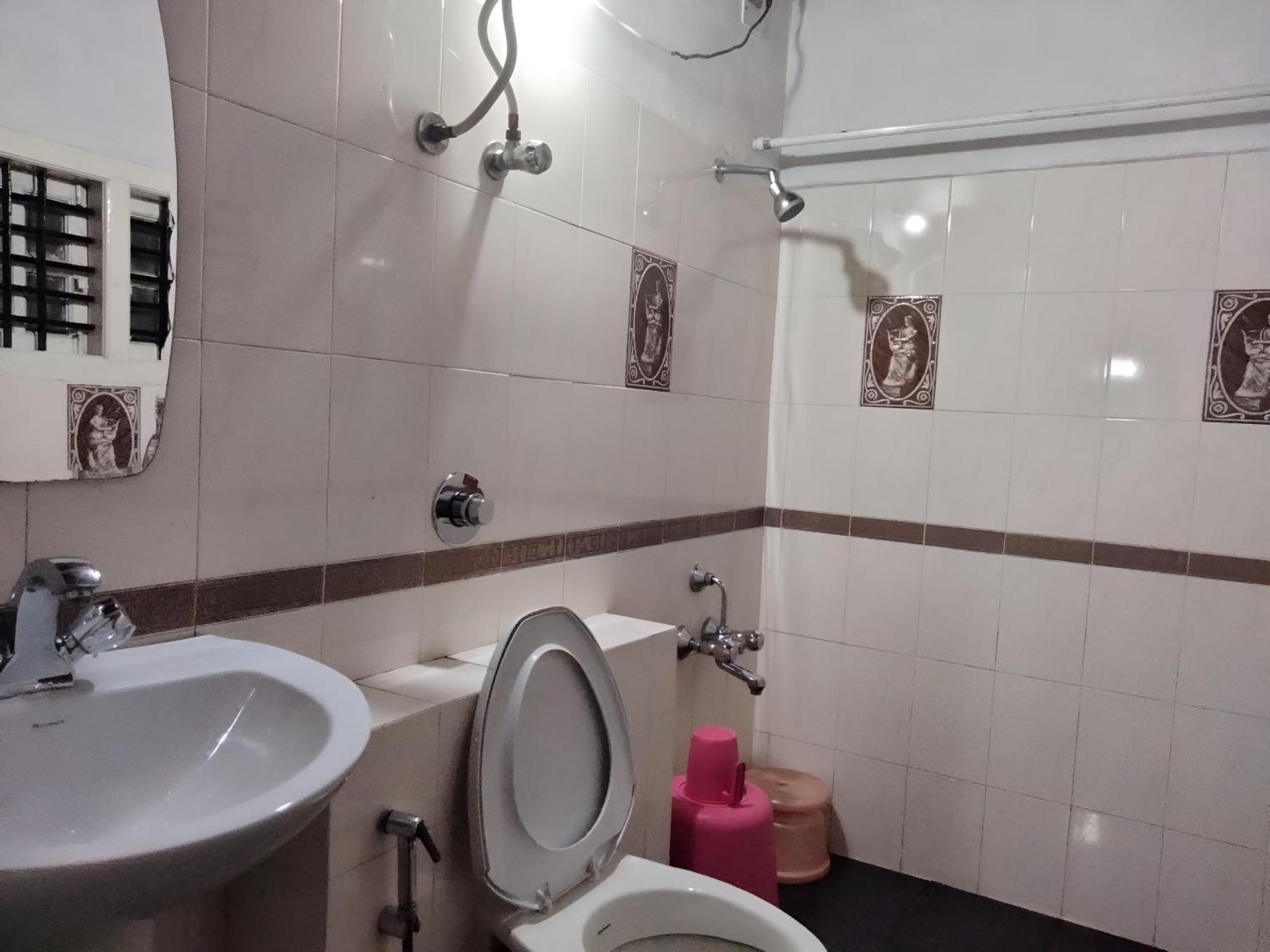 Prashanth Family Homestay Madikeri Bagian luar foto