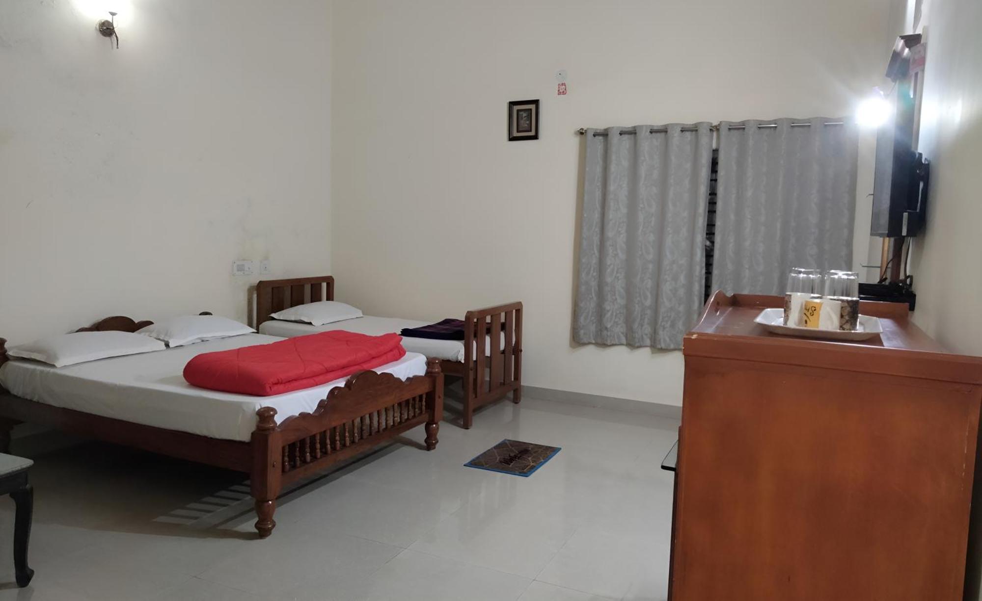 Prashanth Family Homestay Madikeri Bagian luar foto